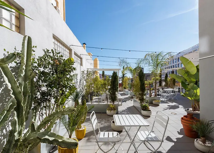 Margarita's Day In - By Misha's Place 2c * Lisboa